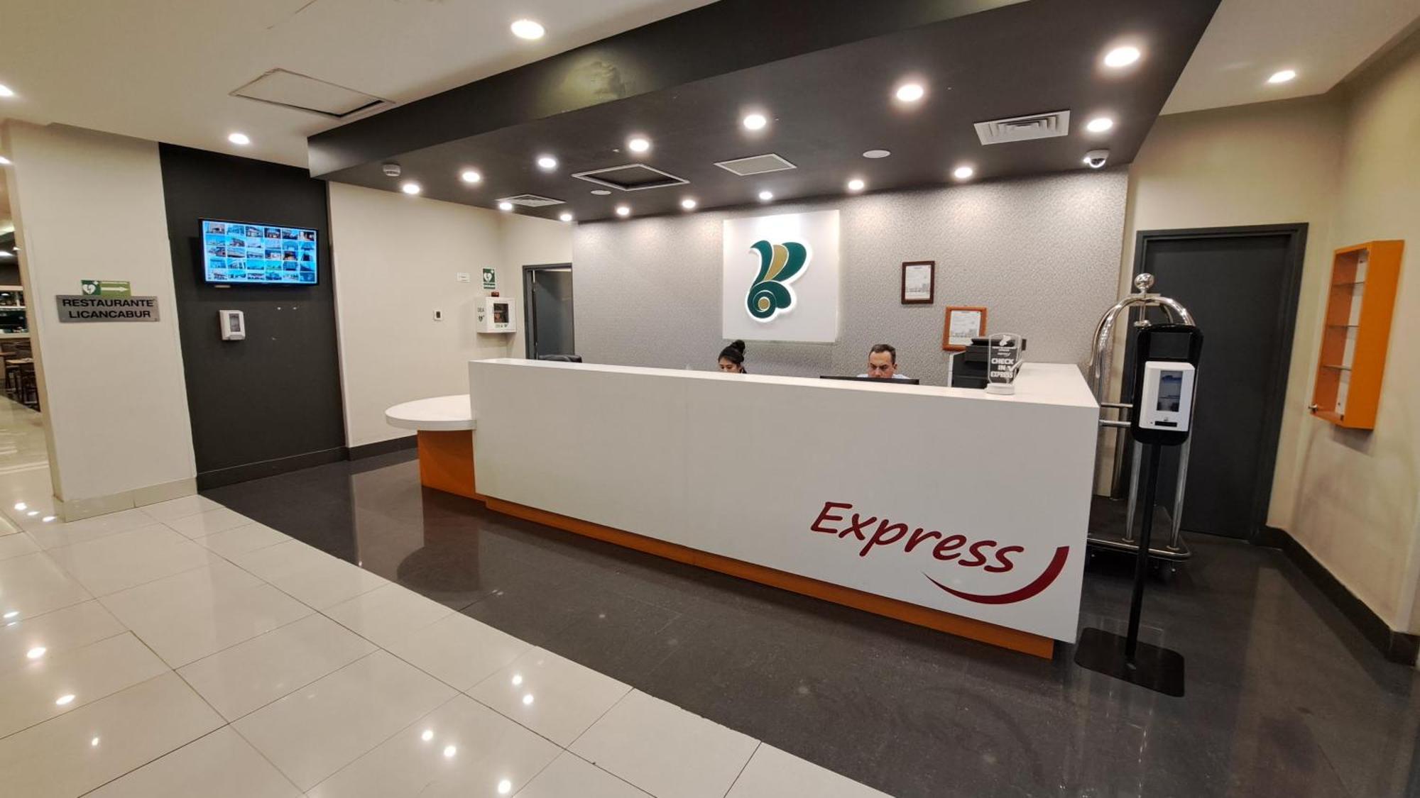 Hotel Diego De Almagro Calama Express Экстерьер фото